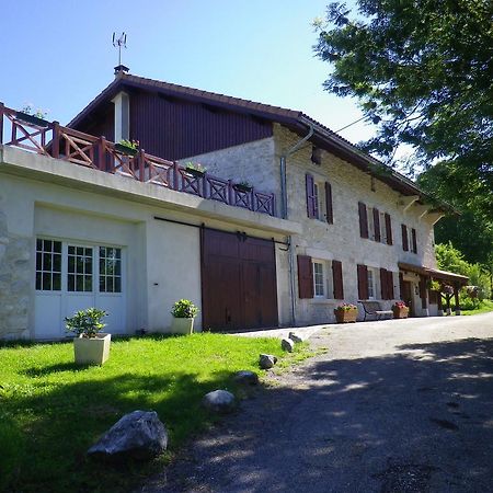Chambre D'Hotes La Haie Fleurie Chevillard Екстериор снимка