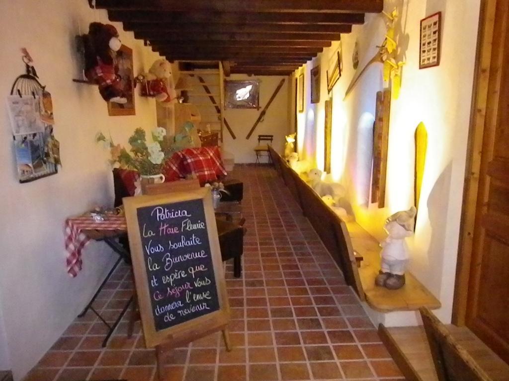 Chambre D'Hotes La Haie Fleurie Chevillard Екстериор снимка
