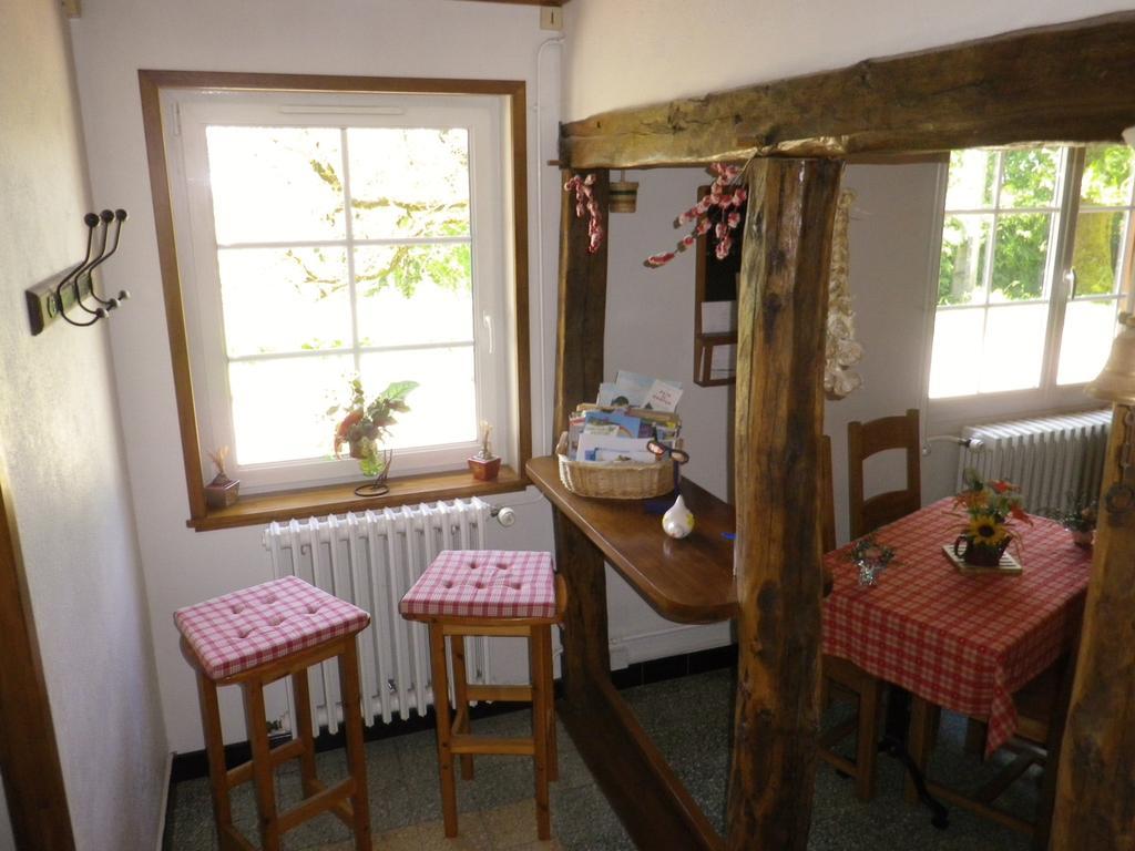 Chambre D'Hotes La Haie Fleurie Chevillard Екстериор снимка