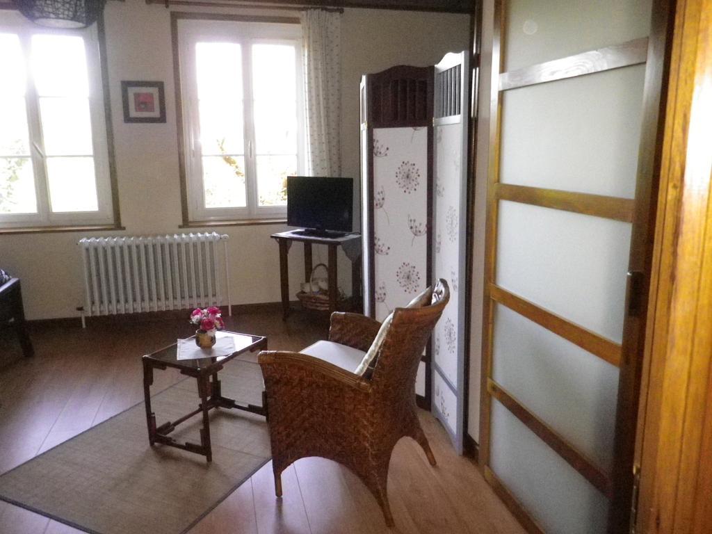 Chambre D'Hotes La Haie Fleurie Chevillard Стая снимка