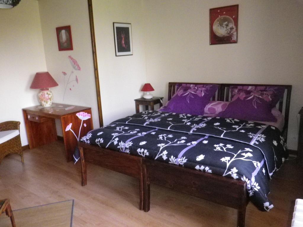 Chambre D'Hotes La Haie Fleurie Chevillard Стая снимка
